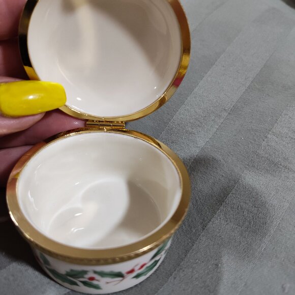 Lexon - Picture 3 of 3